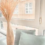 Апартаменты Zonnig & Gezellig Centrum